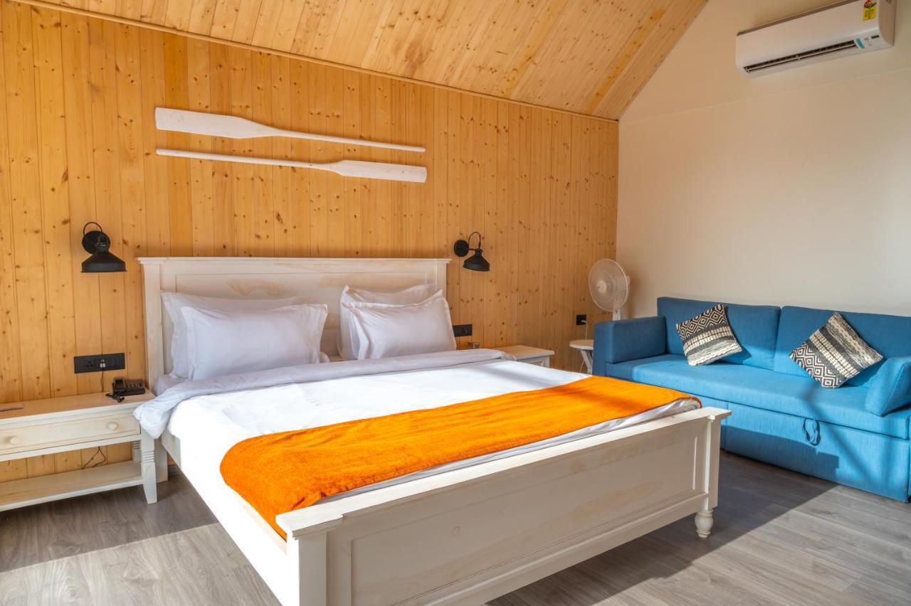 Praveg Beach Resort Daman Lighthouse Beach المظهر الخارجي الصورة